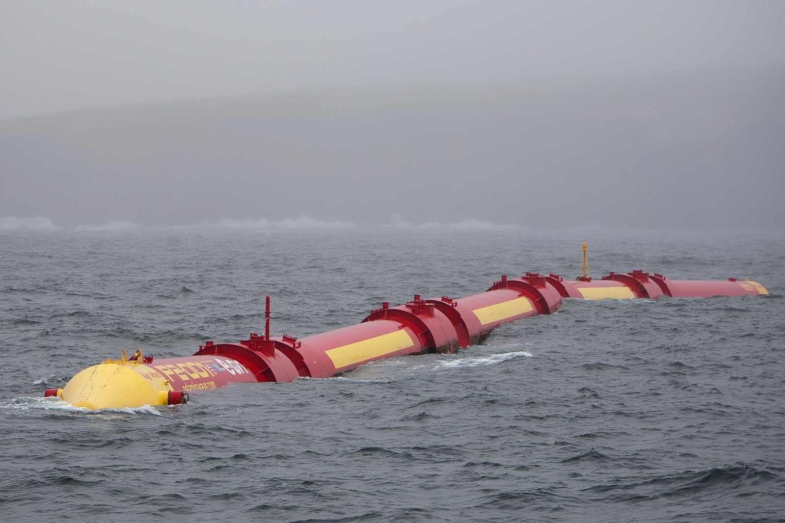 Abb. 12: Scottish Government - Pelamis Wellenkraft im European Marine Energy Centre, Orkney - CC BY 2.0.